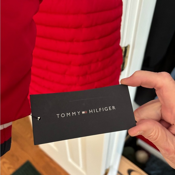 Tommy Hilfiger winter coat - Picture 6 of 6